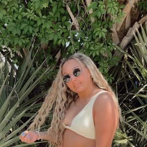 Meet your Posher, Ellen